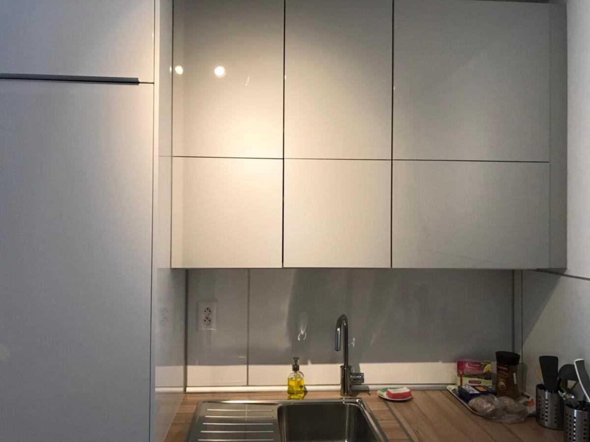Samorin Modern Apartmens Private Parking - Air Conditioning Екстериор снимка